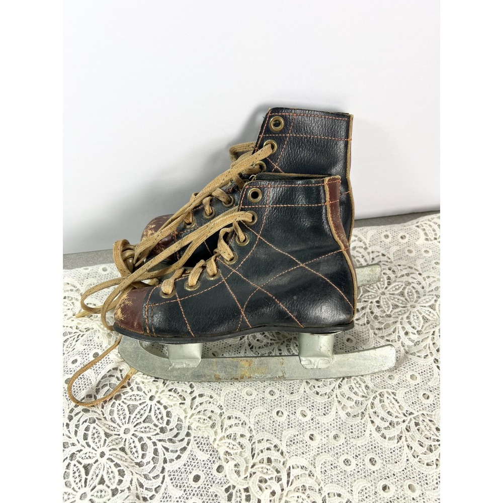 Vintage Children's Ice‎ Skates 7" black antique Christmas Winter Decor Vignette